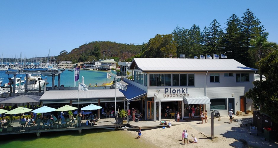 Plonk Beach Cafe - 1